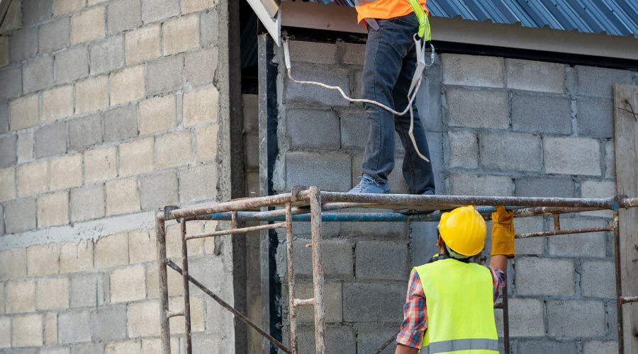 Expert Emergency Roof Repairs services in Virden, IL
